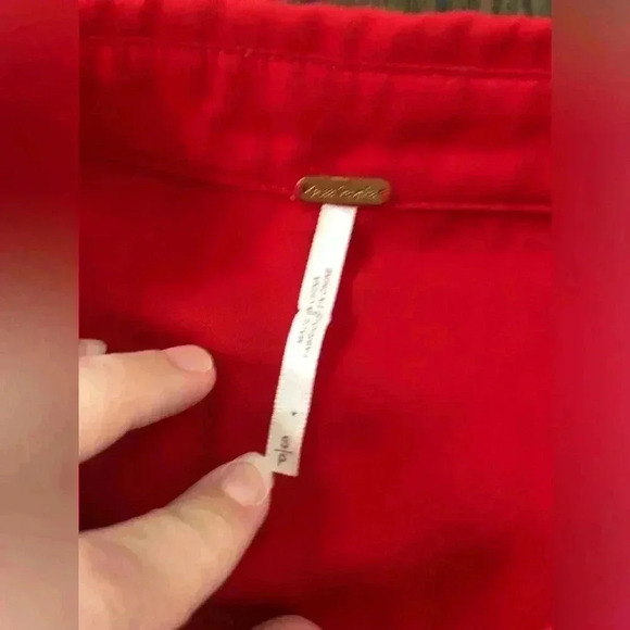 Free People Women’s S Red Button-Down Tulip Back Blouse w/Sheer Sleeves/Bottom - Picture 5 of 13